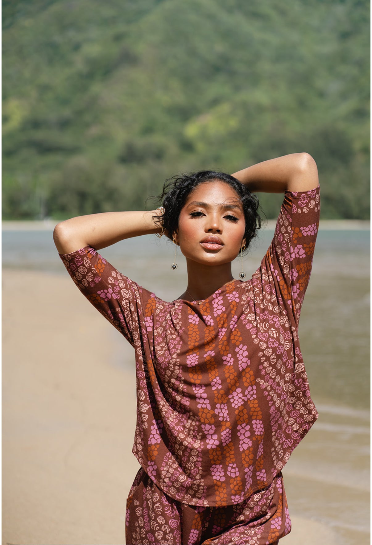 Kahelelani Punahele Dolman in Maku'e