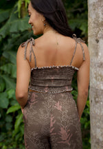 Pili Top-Liko Lehua in Honua (earth)