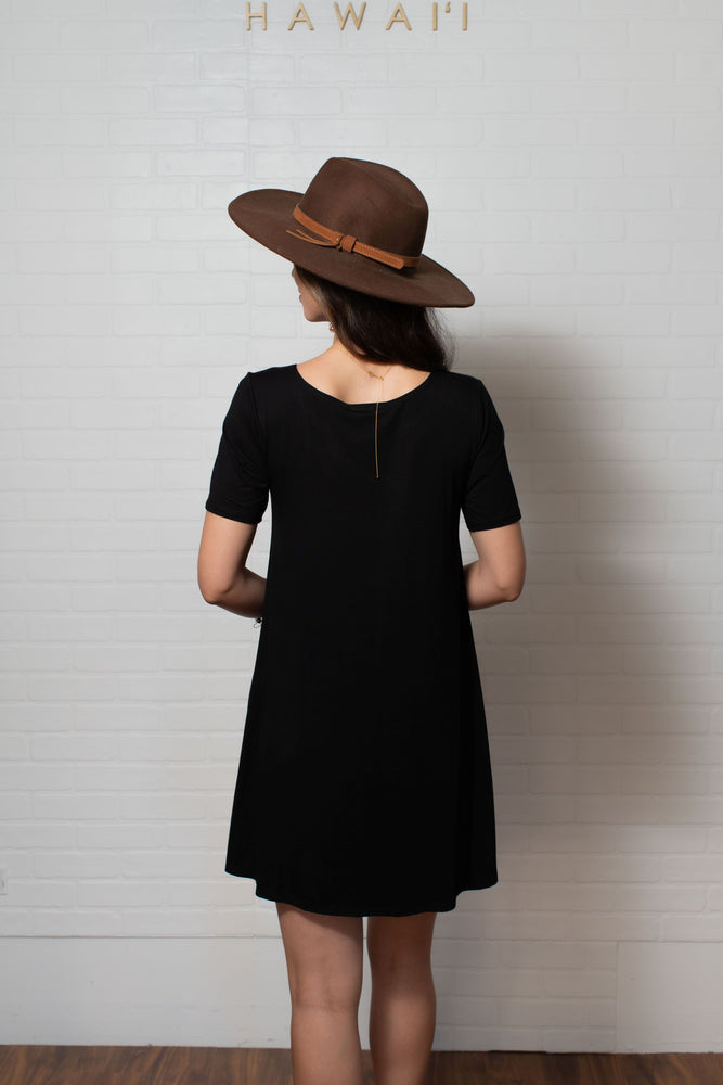 Punahele Tee Dress-Black