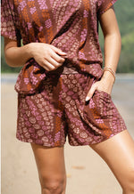 Kahelelani Shorts in Maku'e