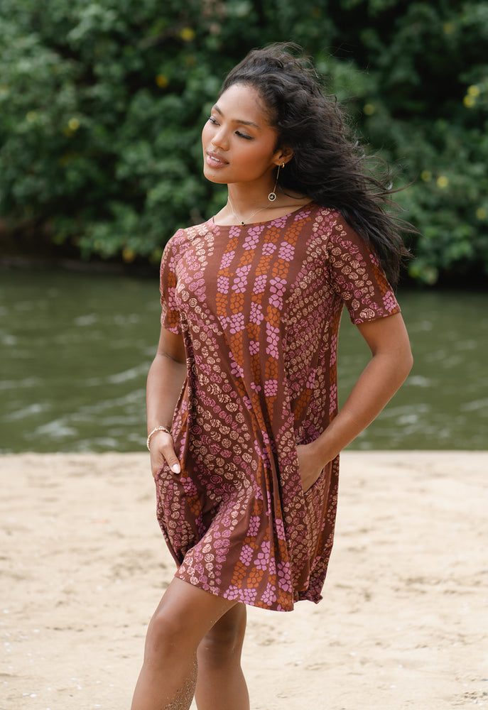 Kahelelani Punahele Tee Dress in Makuʻe