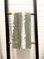 Pīkake Lei Tea Towel - Hinahina/Gray