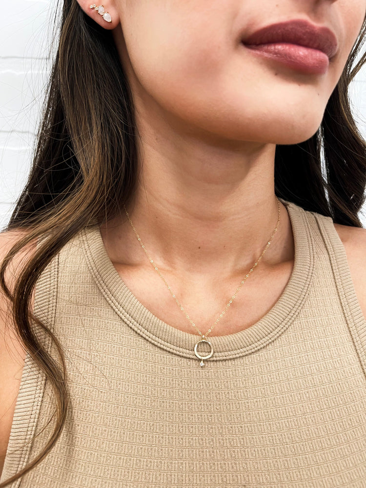 Circle & Pearl Necklace