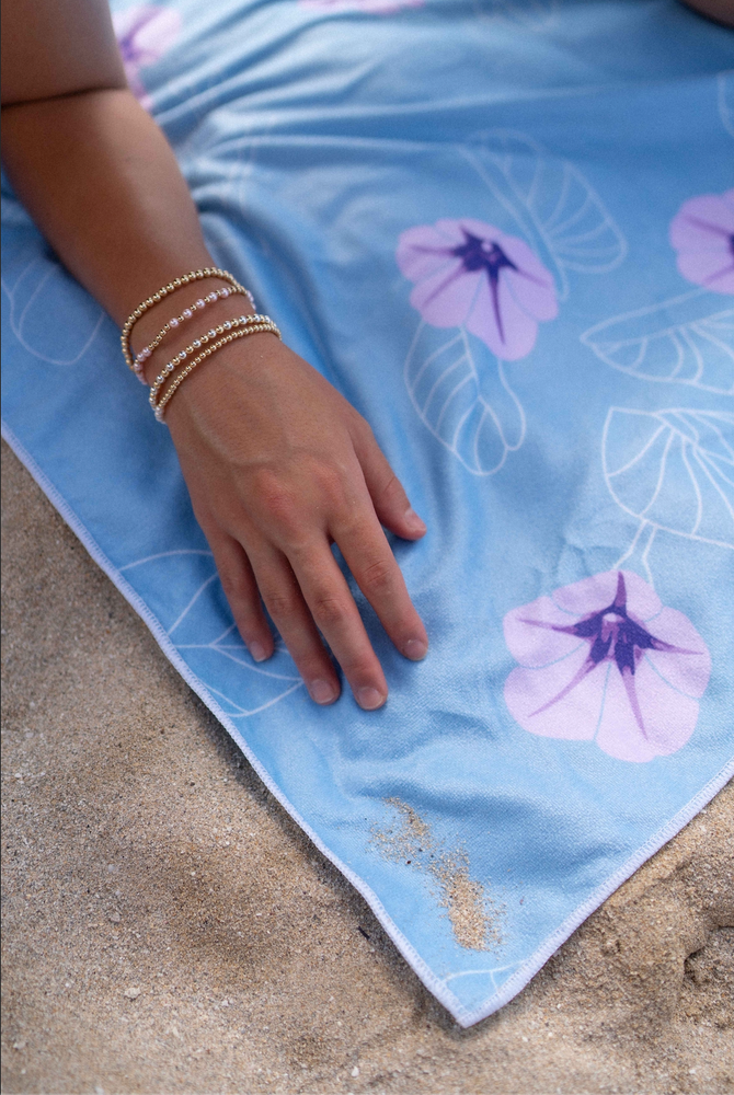 Pōhuehue Towel-Light Blue