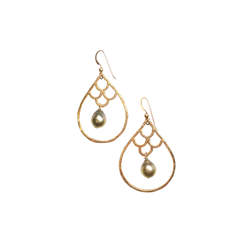 Kai Nalu 'Elua Earrings - Tahitian Pearl
