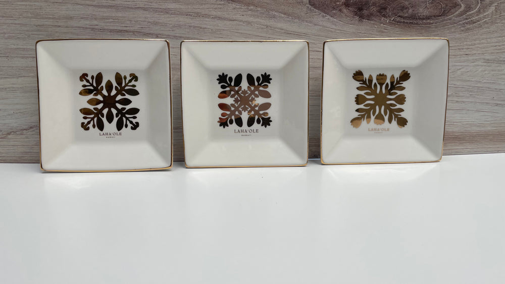 Quilt Jewelry Dish - Puakenikeni