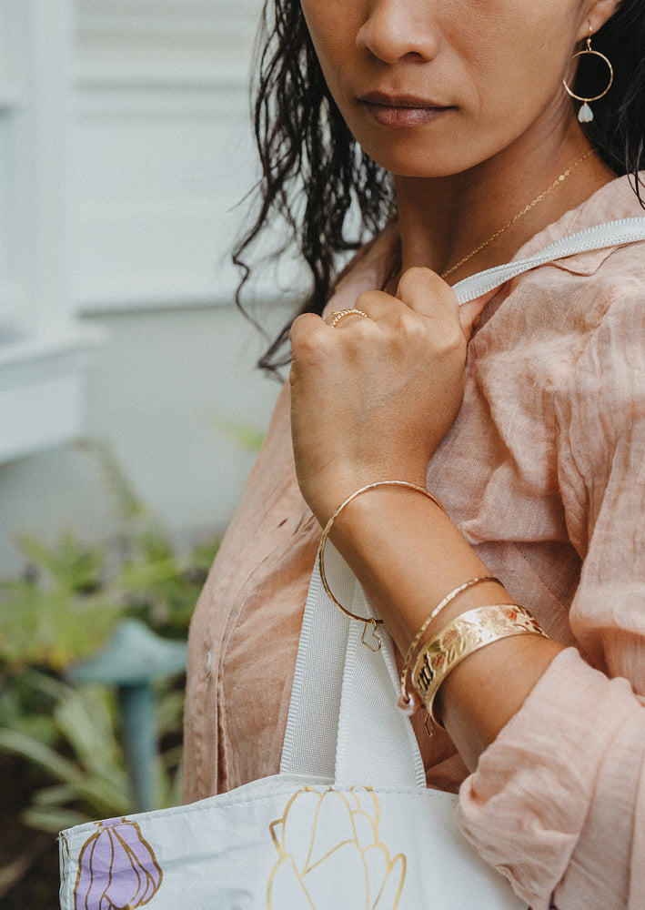 Edison Pearl & Heart Bangle
